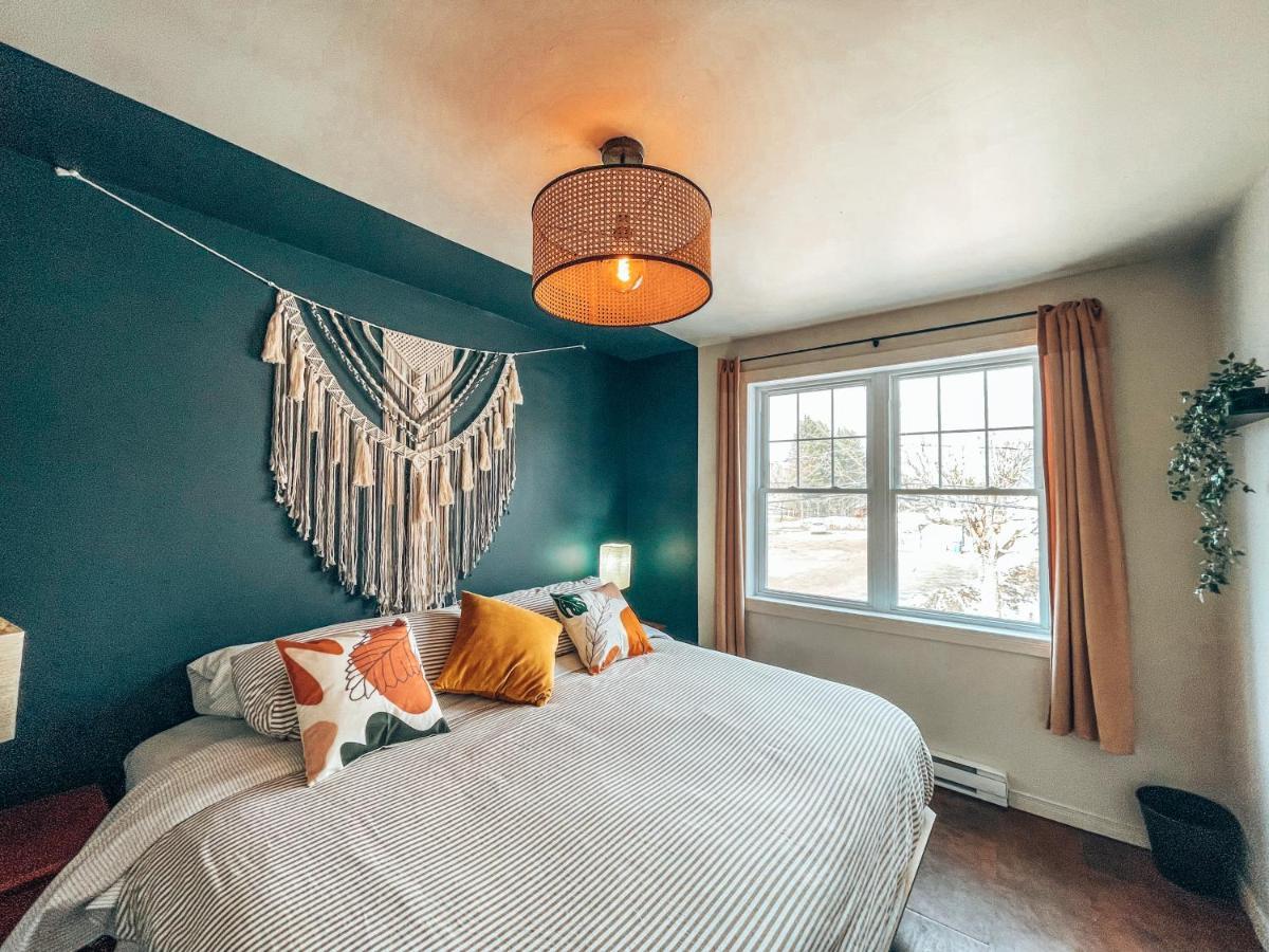 Auberge Mandala Saint-Mathieu-du-Parc Eksteriør bilde