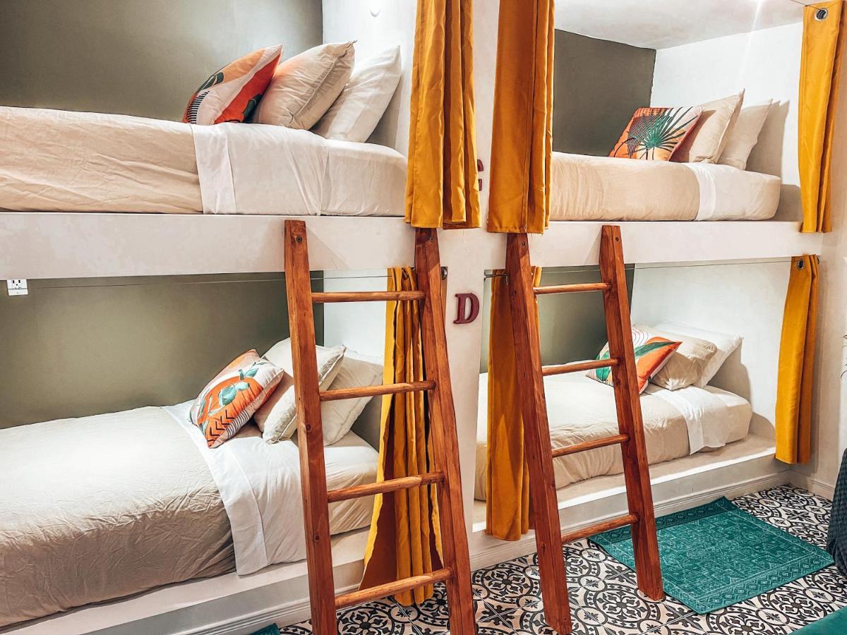 Auberge Mandala Saint-Mathieu-du-Parc Eksteriør bilde