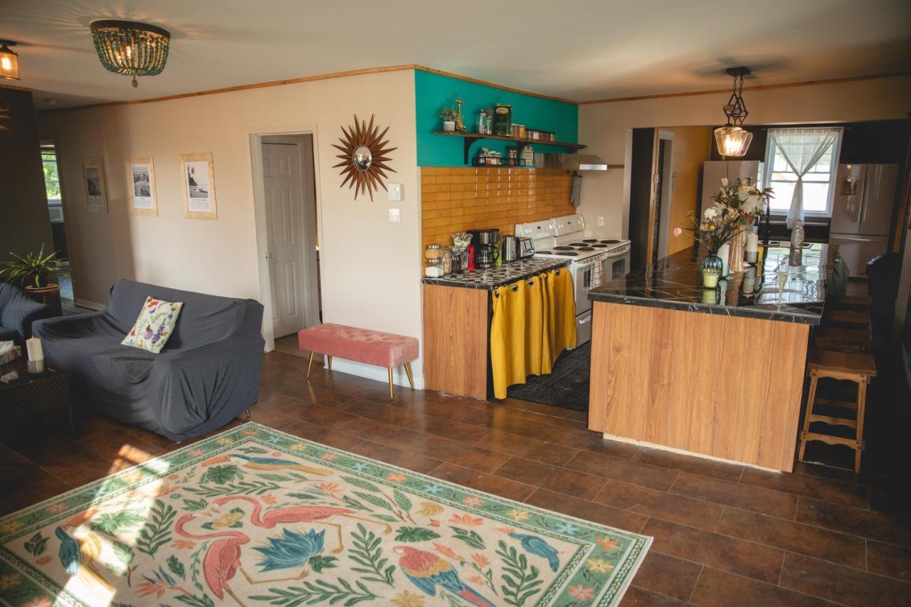 Auberge Mandala Saint-Mathieu-du-Parc Eksteriør bilde